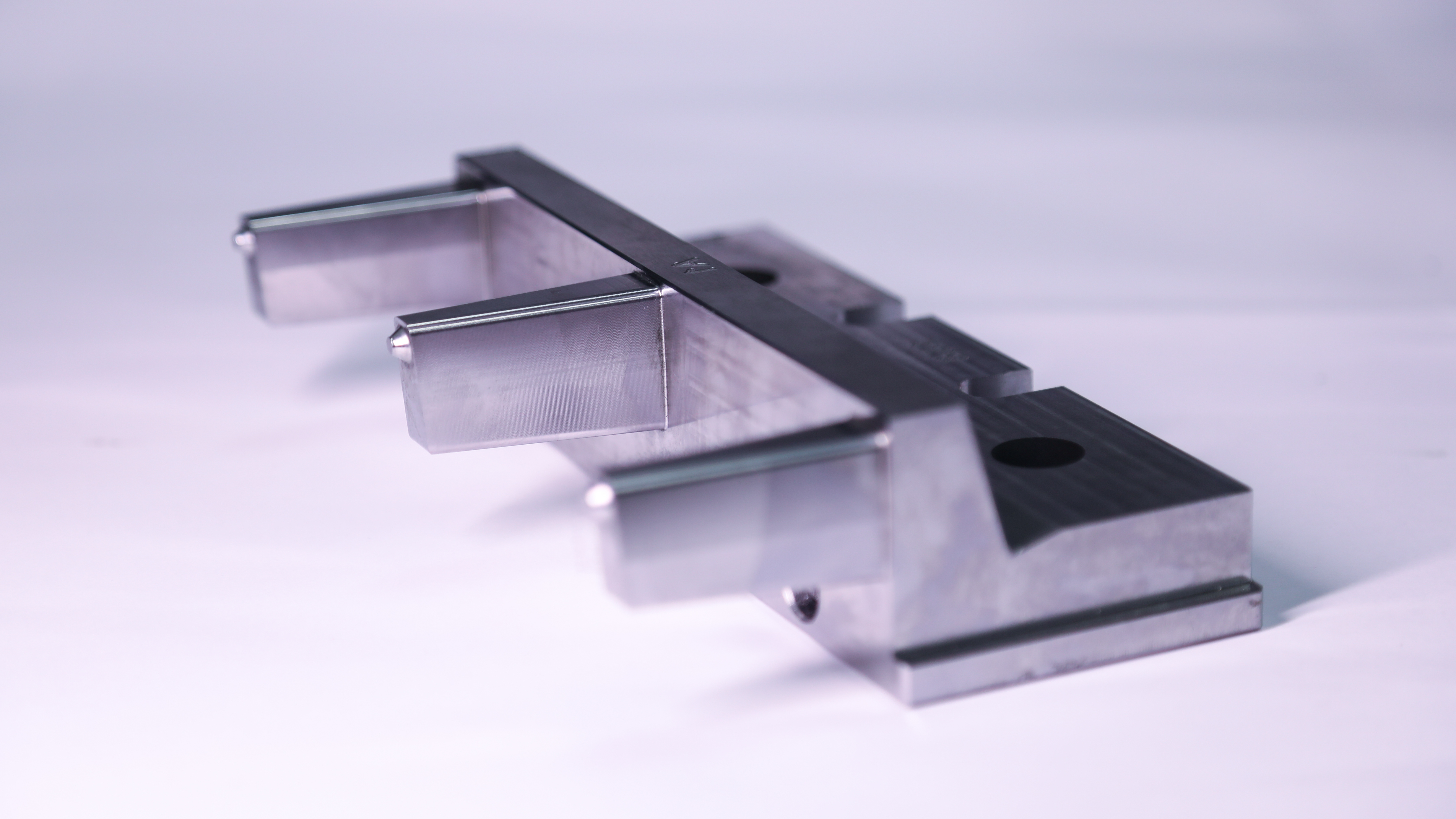 금형 부품 – 슬라이드 베이스 (Slide Base)