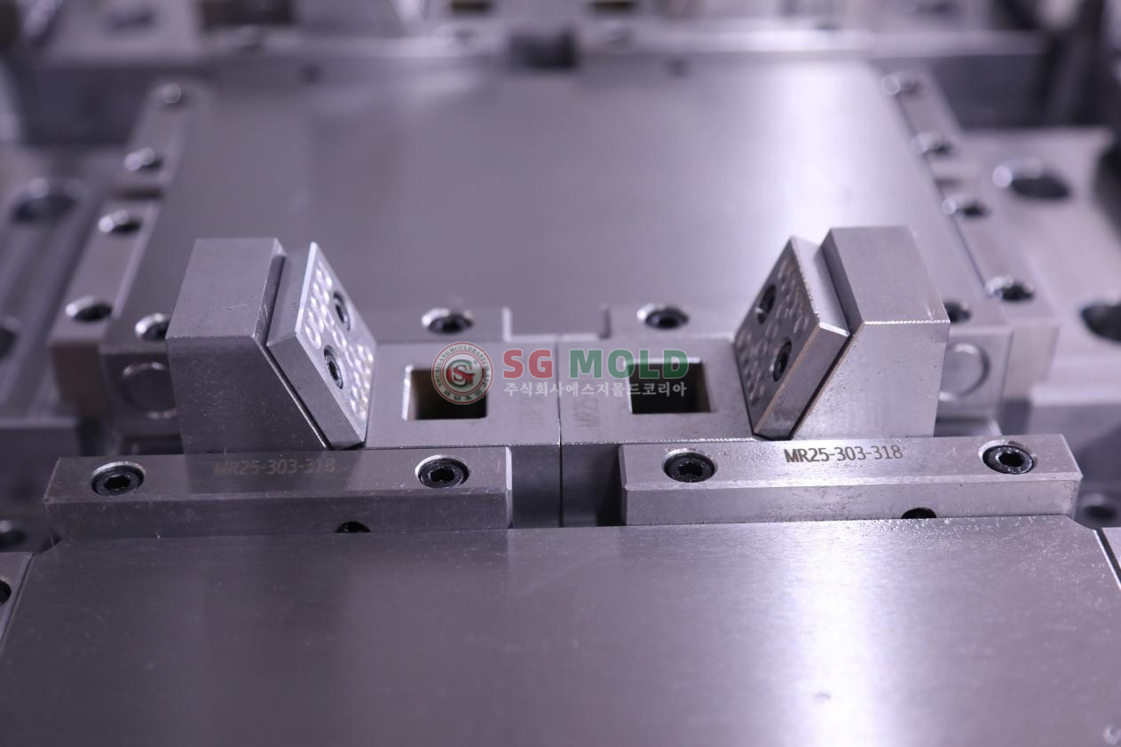 금형 절단면 품질과 버 문제 해결 | 몰드베이스 핵심 가공 단계 | SGMOLD 금형 절단면 품질과 버 문제 해결 | 몰드베이스 핵심 가공 단계 | SGMOLD